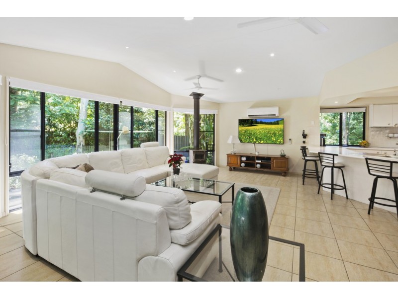 1 Greentree Place, Doonan QLD 4562