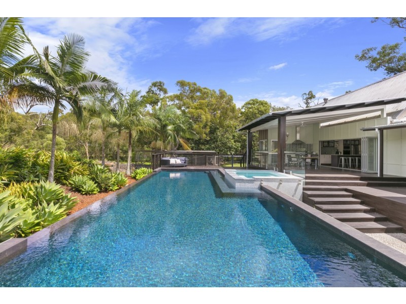 346 Lake Cooroibah Road, Cooroibah QLD 4565