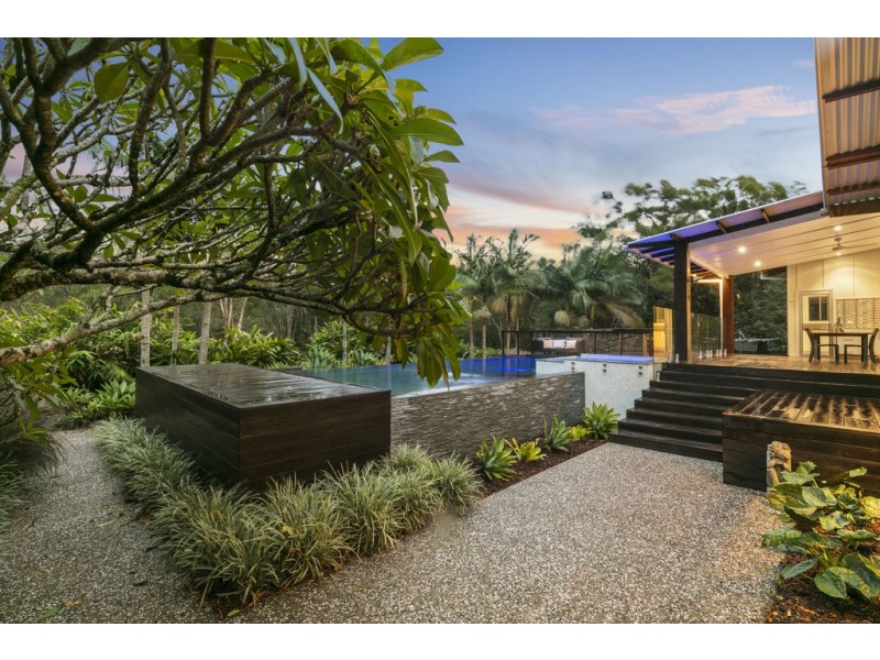 346 Lake Cooroibah Road, Cooroibah QLD 4565