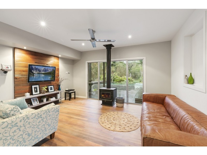 346 Lake Cooroibah Road, Cooroibah QLD 4565