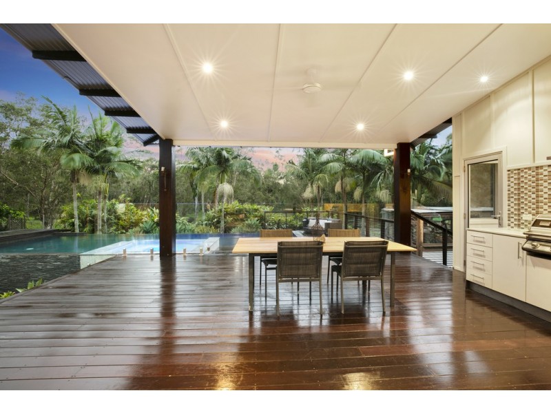 346 Lake Cooroibah Road, Cooroibah QLD 4565