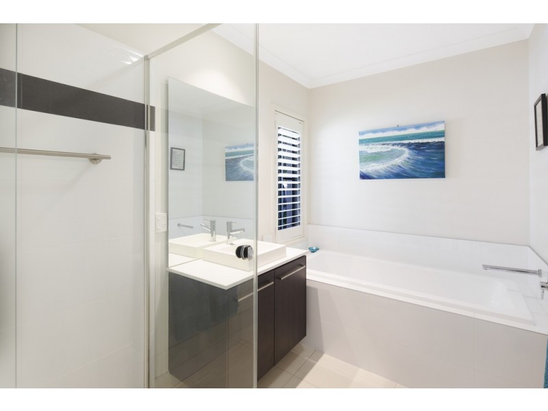 24 Lindfield Circuit, Noosaville QLD 4566