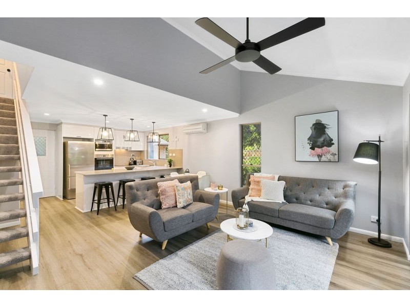 2/37-39 Thomas Street, Noosaville QLD 4566