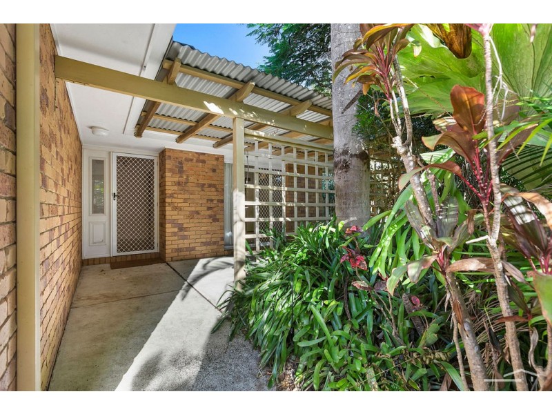 19 Lake Entrance Boulevard, Noosaville QLD 4566