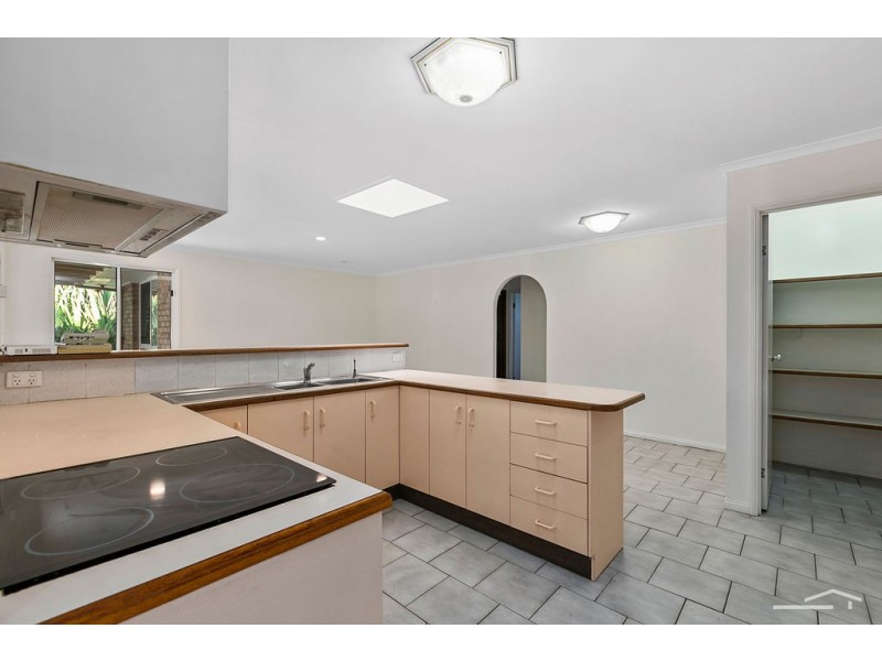 19 Lake Entrance Boulevard, Noosaville QLD 4566