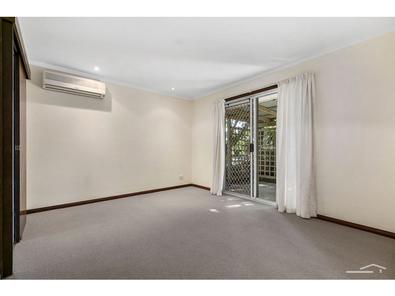 19 Lake Entrance Boulevard, Noosaville QLD 4566