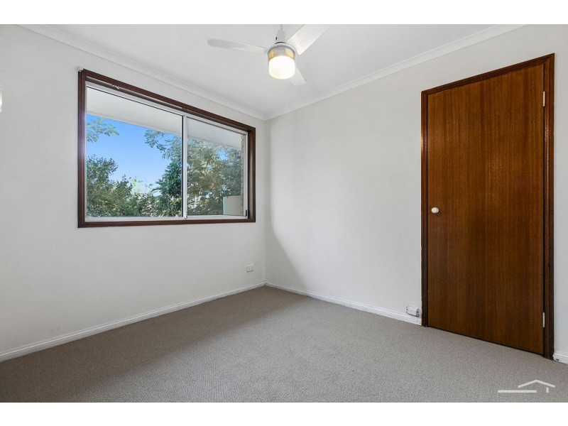 19 Lake Entrance Boulevard, Noosaville QLD 4566