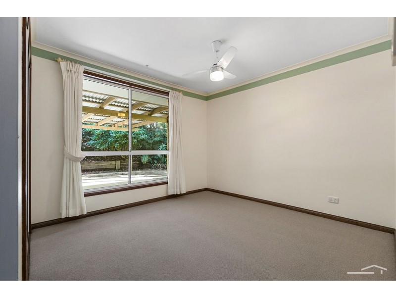 19 Lake Entrance Boulevard, Noosaville QLD 4566
