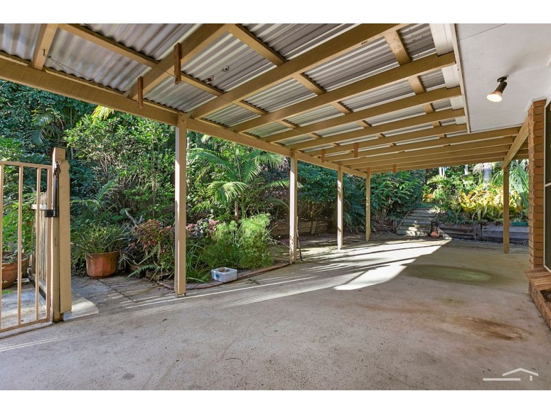 19 Lake Entrance Boulevard, Noosaville QLD 4566