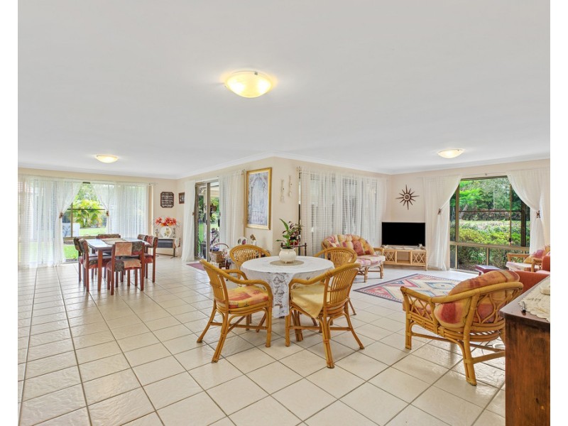 17 Edington Drive, Cooroibah QLD 4565