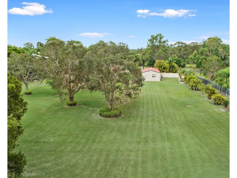 17 Edington Drive, Cooroibah QLD 4565