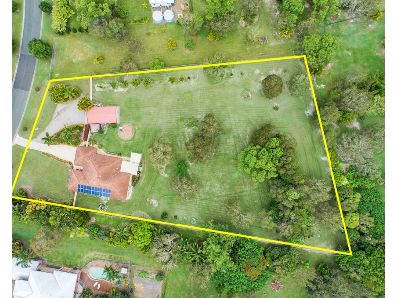 17 Edington Drive, Cooroibah QLD 4565