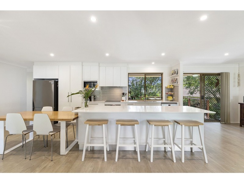 5 Ferntree Court, Noosaville QLD 4566