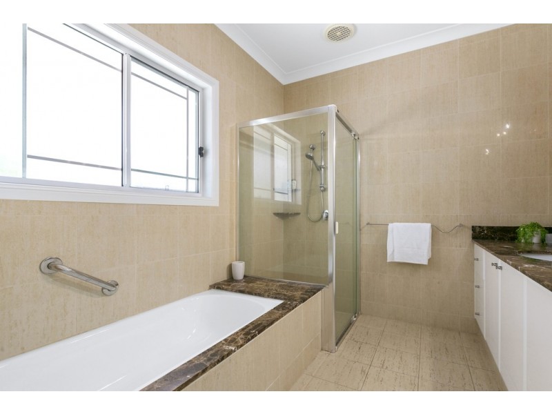 27 Beckmans Road, Tewantin QLD 4565