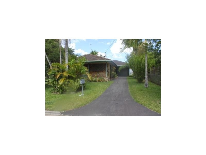 8 Ashford, Tewantin QLD 4565