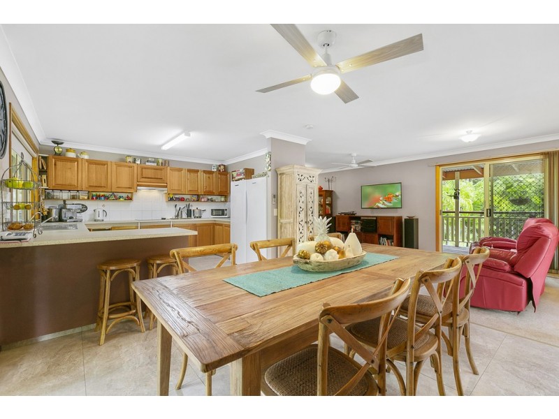 237 Forest Acres Drive, Lake Macdonald QLD 4563