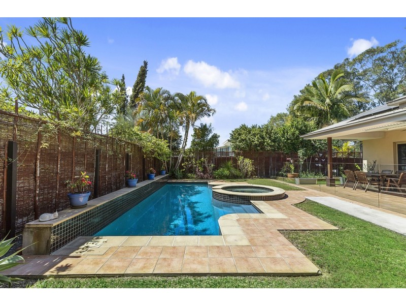 18 George Street, Tewantin QLD 4565