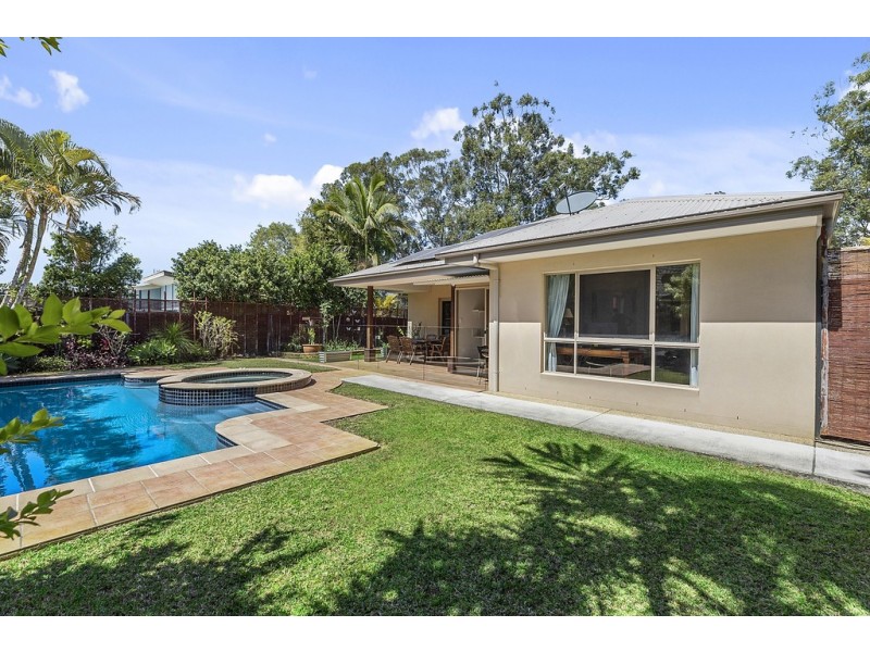 18 George Street, Tewantin QLD 4565