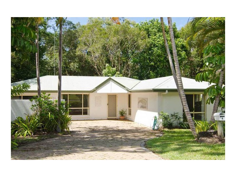 4 Lewis Street, Tewantin QLD 4565