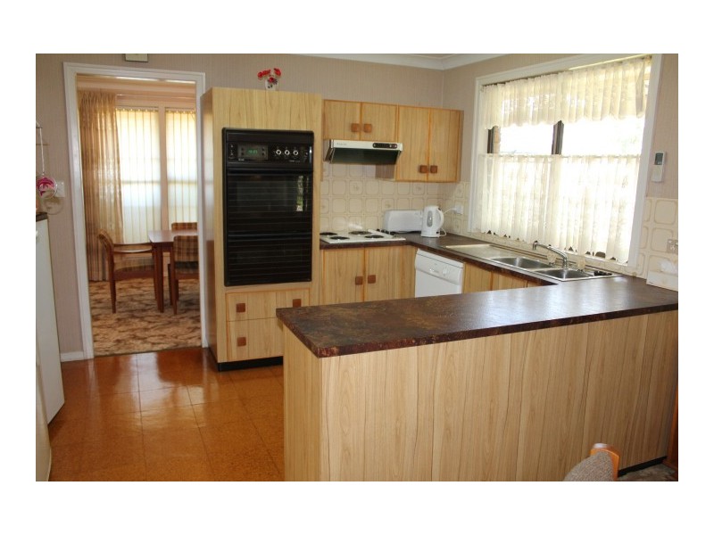 27 Lakeview Drive, Tewantin QLD 4565