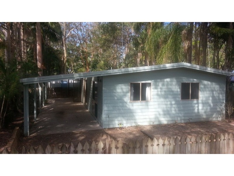 31 Pines Avenue, Cooroibah QLD 4565