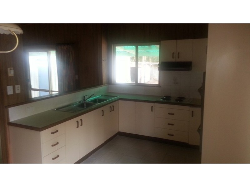 31 Pines Avenue, Cooroibah QLD 4565