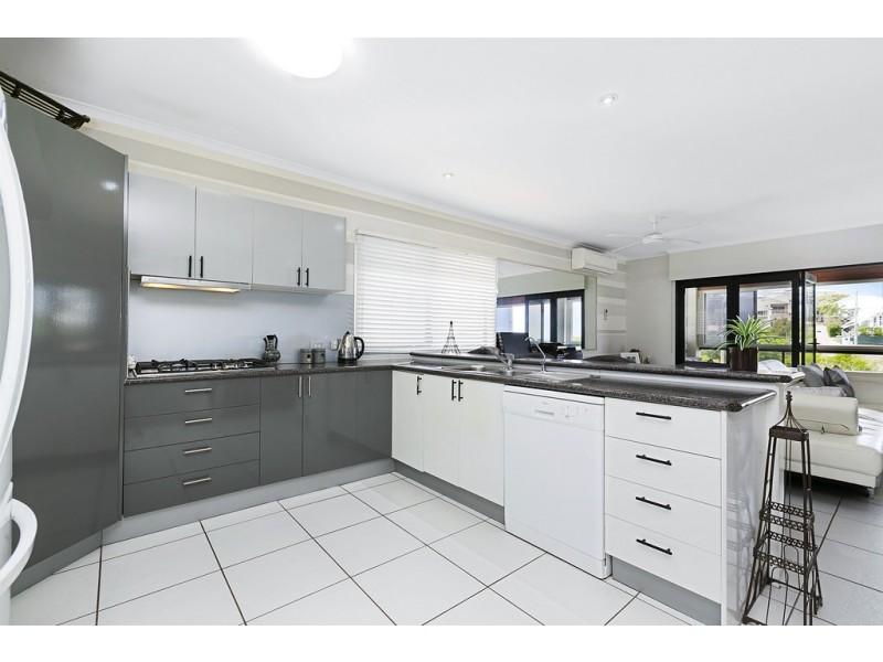 1/40 Ventura Street, Sunrise Beach QLD 4567