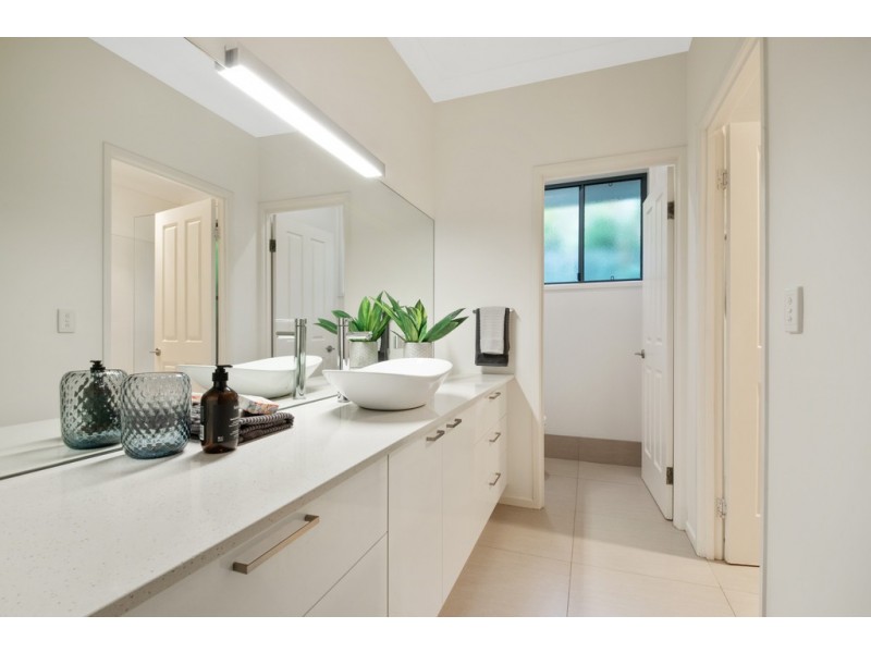 5 Burgess Drive, Tewantin QLD 4565