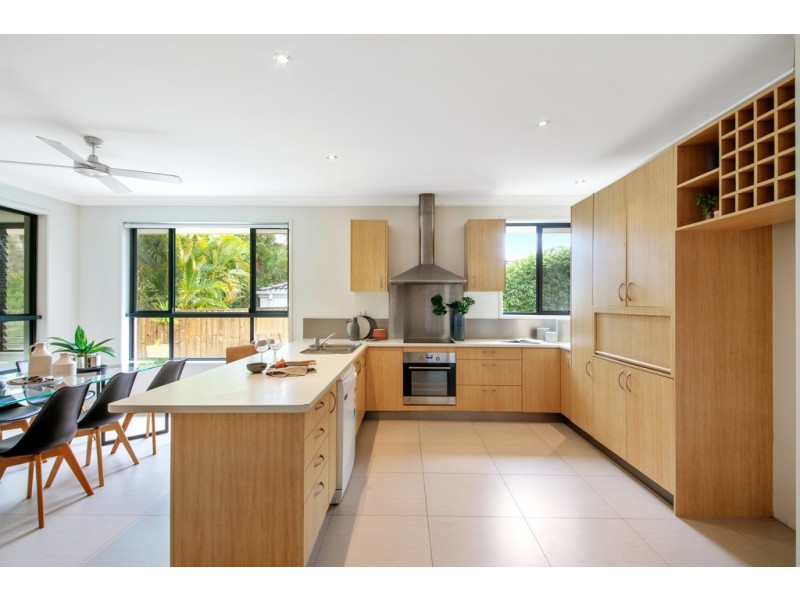 5 Burgess Drive, Tewantin QLD 4565