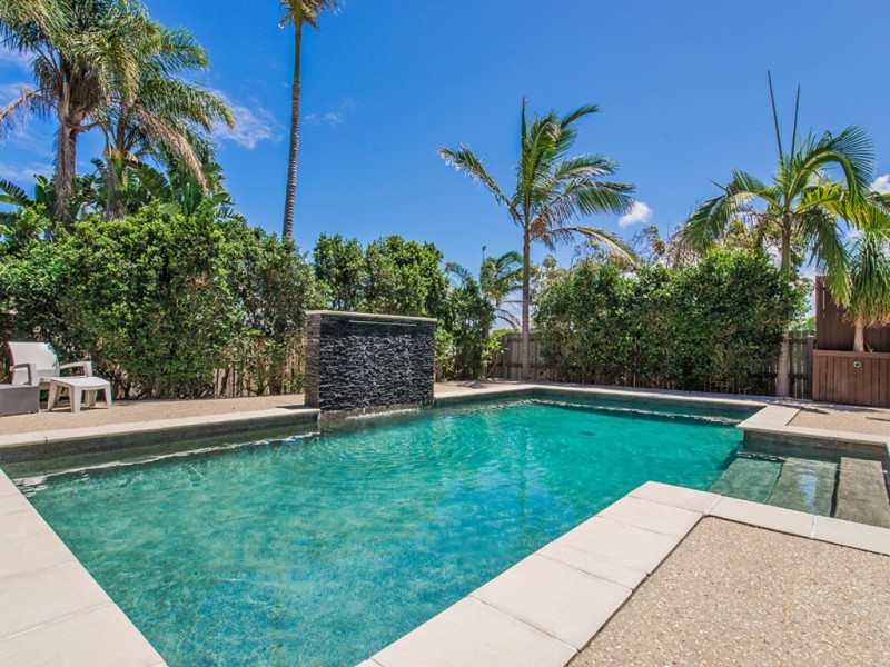 12 Bertrand Road, Sunrise Beach QLD 4567