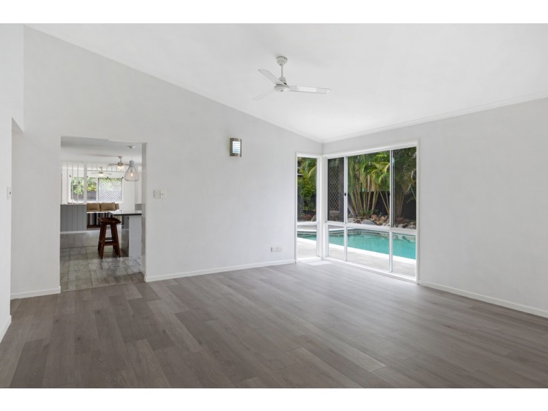20 Dayspring Street, Sunrise Beach QLD 4567
