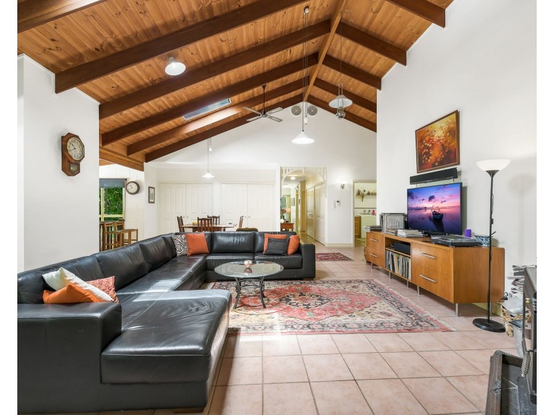 8 Burnett Place, Tewantin QLD 4565
