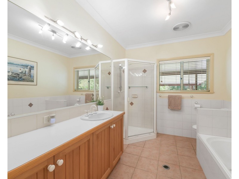 8 Burnett Place, Tewantin QLD 4565