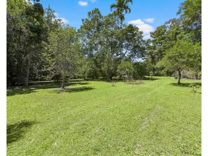 8 Burnett Place, Tewantin QLD 4565