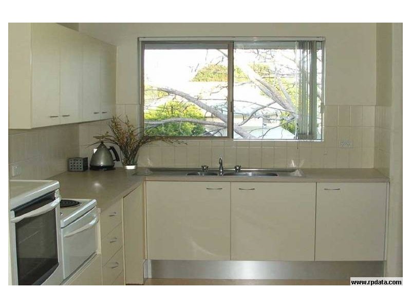 Unit 3 69 Poinciana Avenue, Tewantin QLD 4565