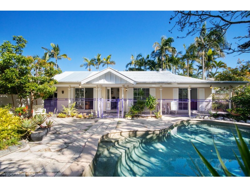 3 Bertrand Road, Sunrise Beach QLD 4567