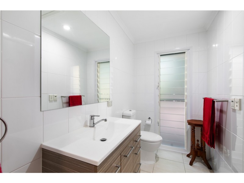 3 Bertrand Road, Sunrise Beach QLD 4567