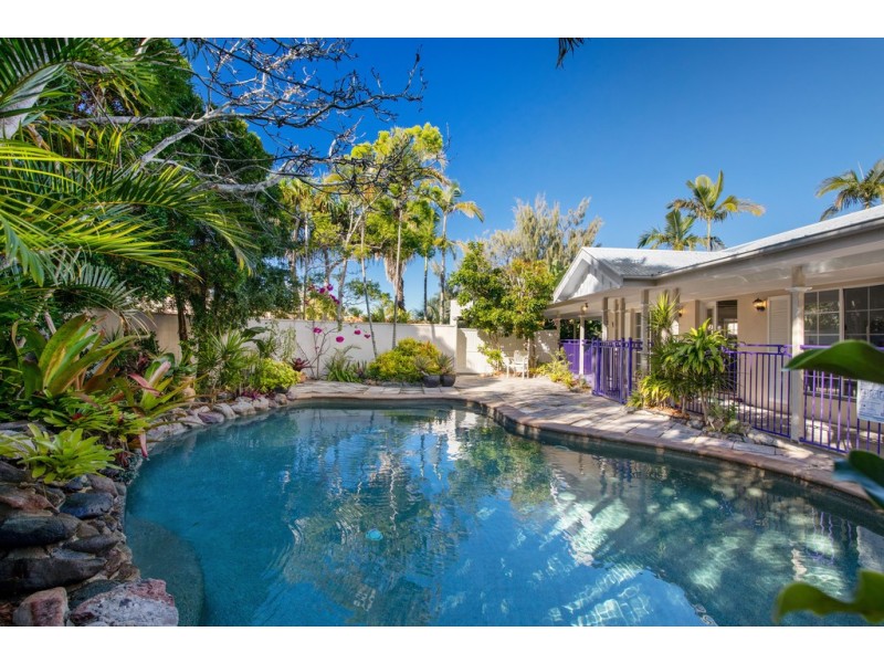 3 Bertrand Road, Sunrise Beach QLD 4567