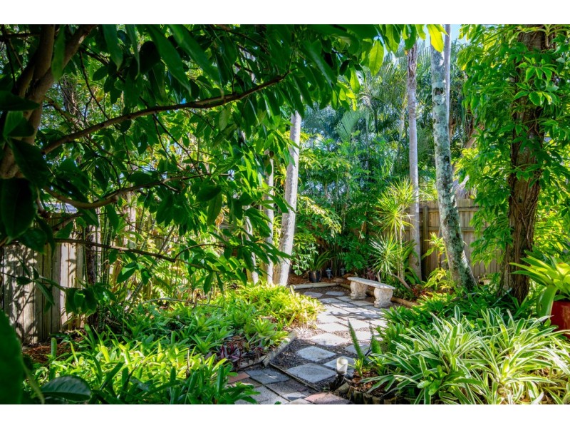 3 Bertrand Road, Sunrise Beach QLD 4567