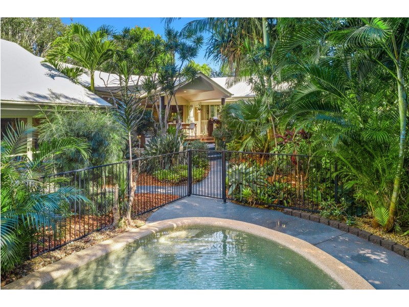 2 Captains Court, Sunrise Beach QLD 4567