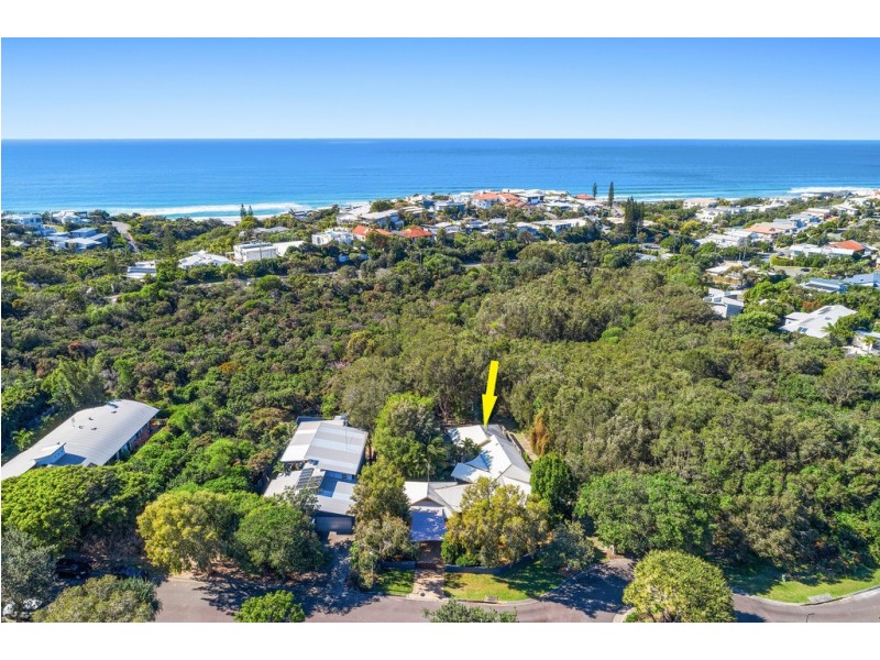 2 Captains Court, Sunrise Beach QLD 4567