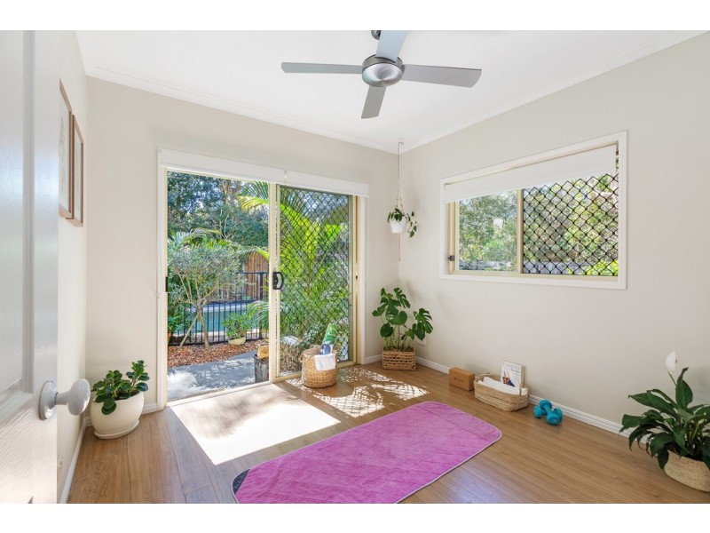 2 Captains Court, Sunrise Beach QLD 4567