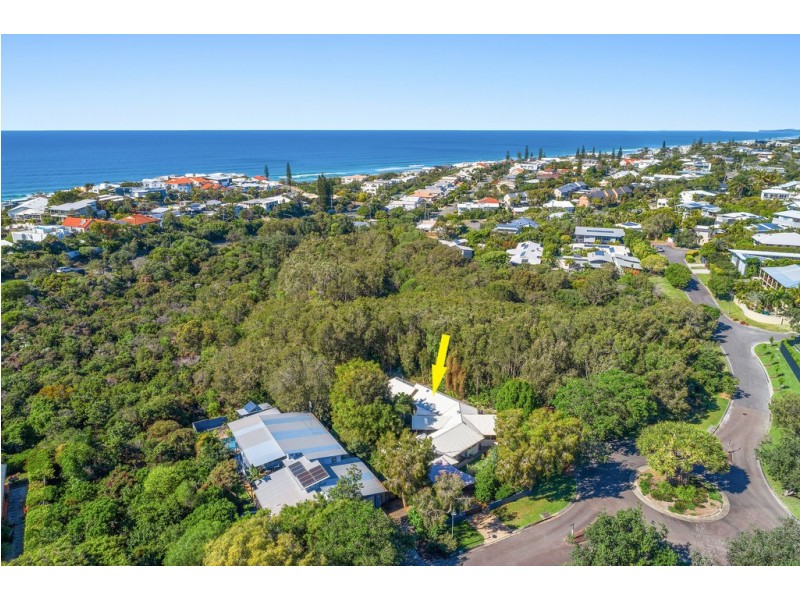 2 Captains Court, Sunrise Beach QLD 4567