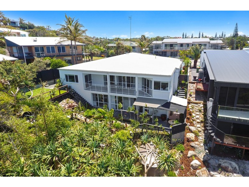 4 Corsair Crescent, Sunrise Beach QLD 4567