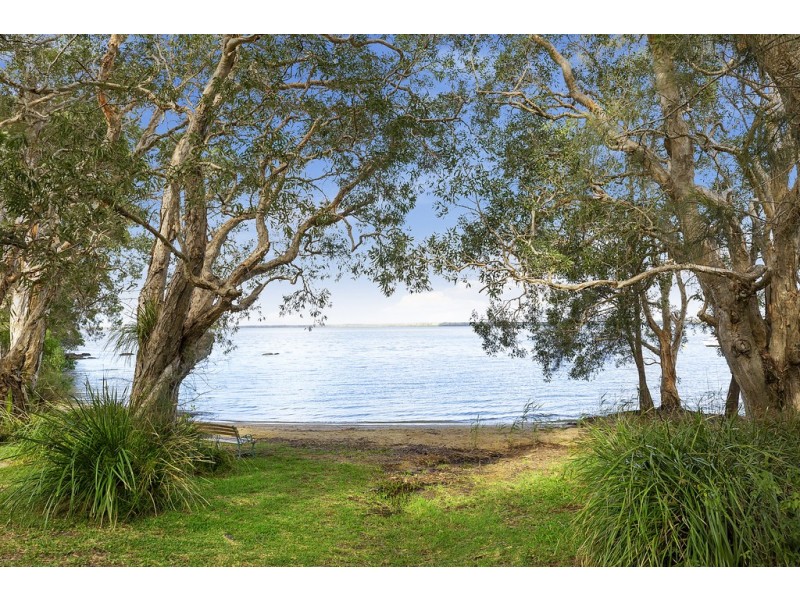 17 Urunga Parade, Boreen Point QLD 4565