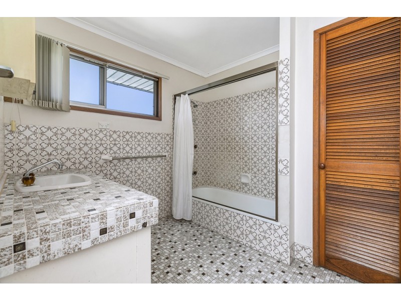 8 William Street, Tewantin QLD 4565