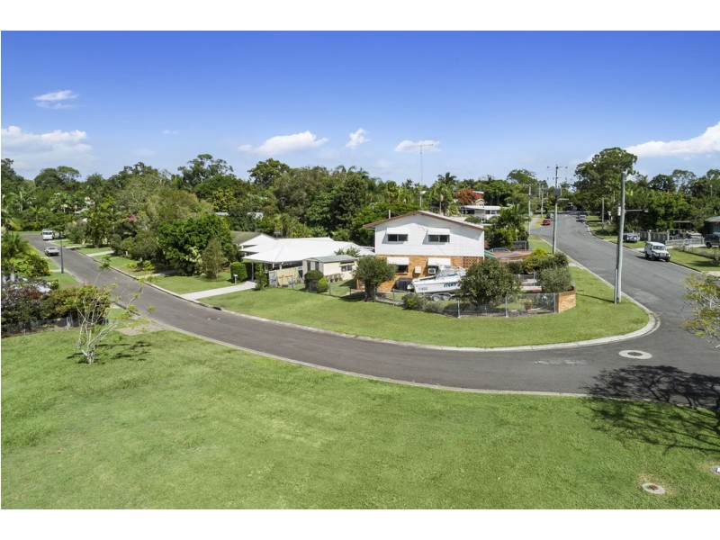 8 William Street, Tewantin QLD 4565