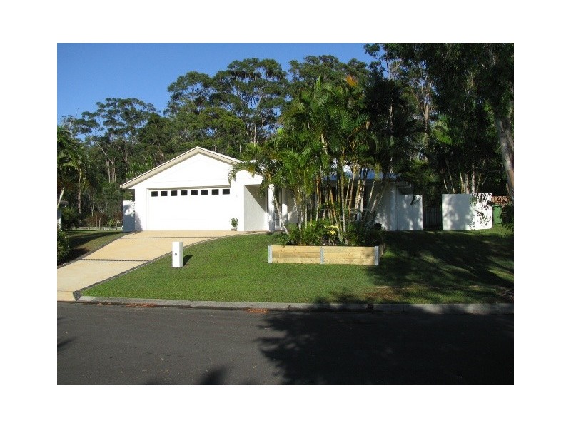 16 Cooba Place, Noosaville QLD 4566