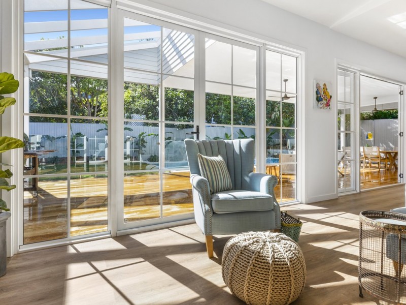 8 Dayspring Street, Sunrise Beach QLD 4567