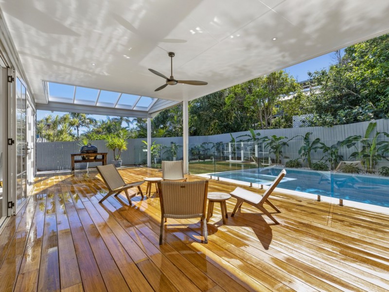 8 Dayspring Street, Sunrise Beach QLD 4567